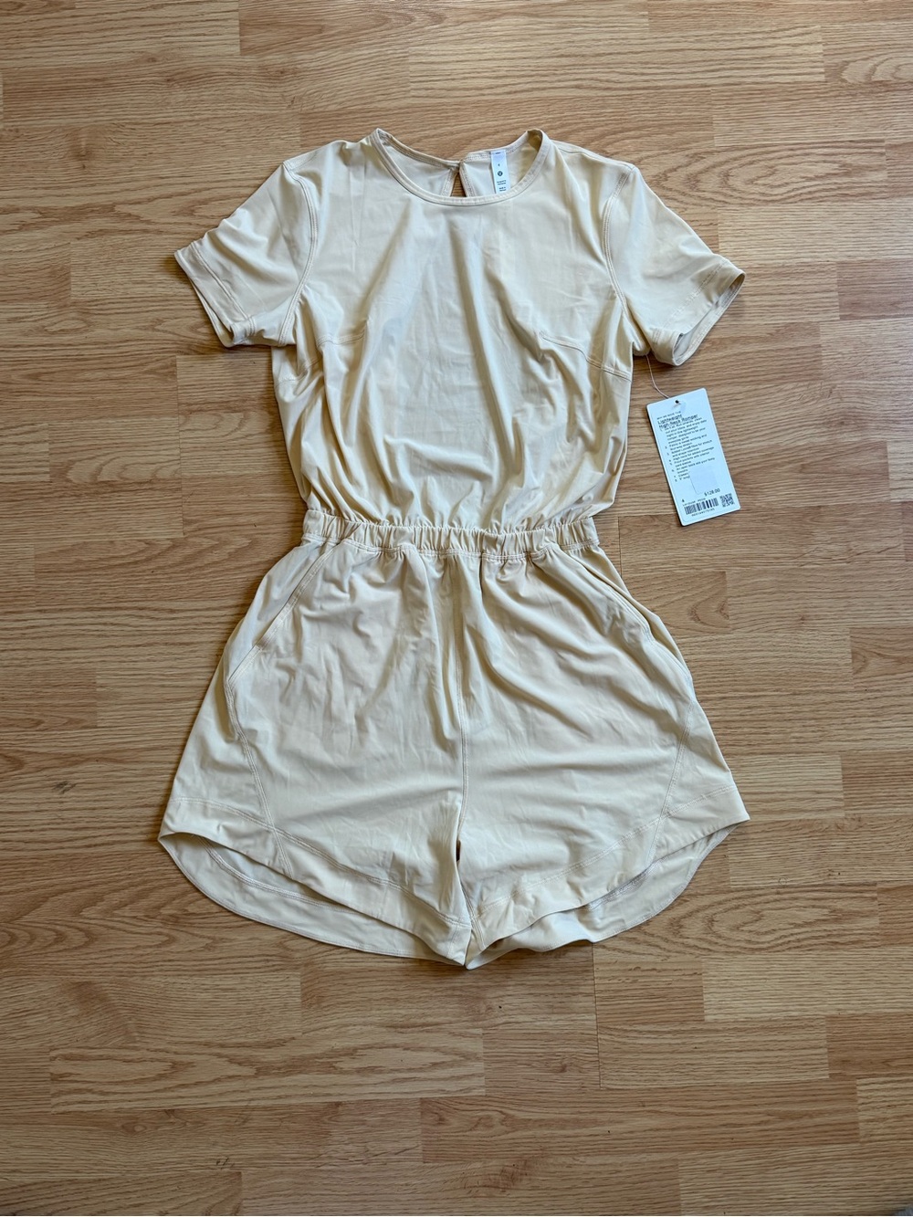lululemon Lightweight High-Neck Romper in Prosecco - Picture 5 of 11